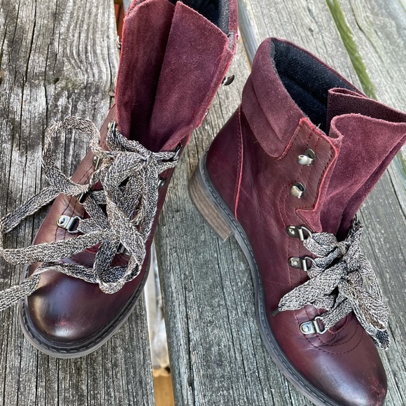 Sam Edelman Darrah Hiking Boots - Picture 14 of 16